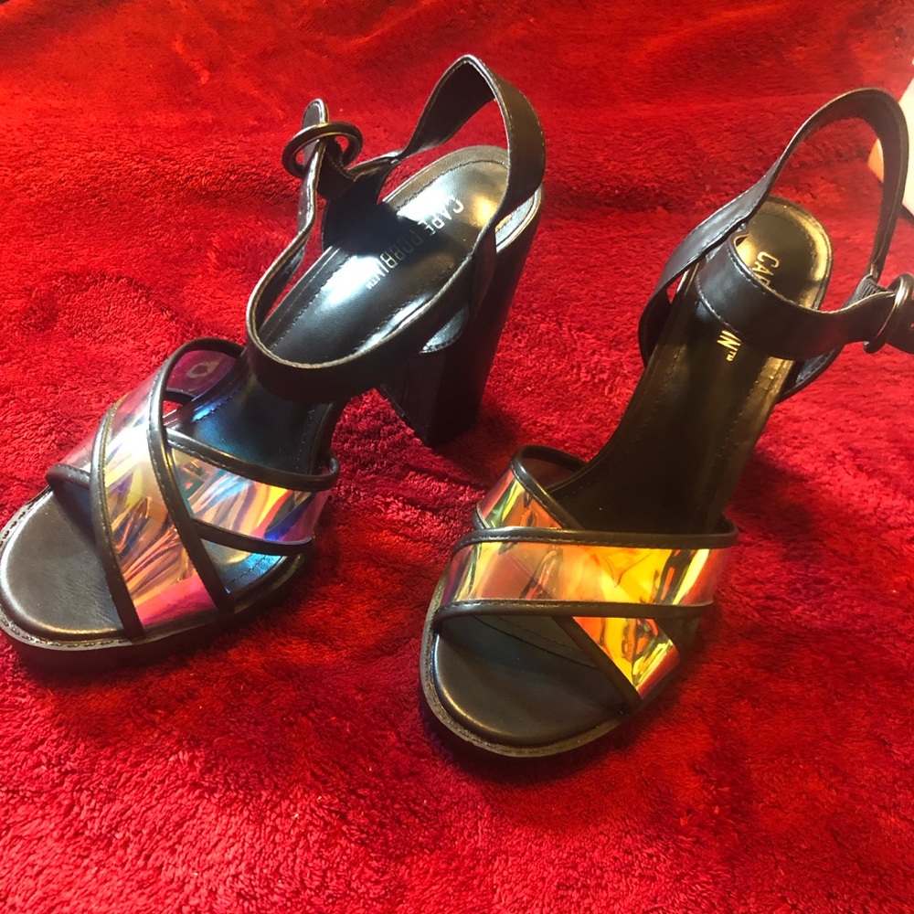 Black Heels - Picture 5 of 7